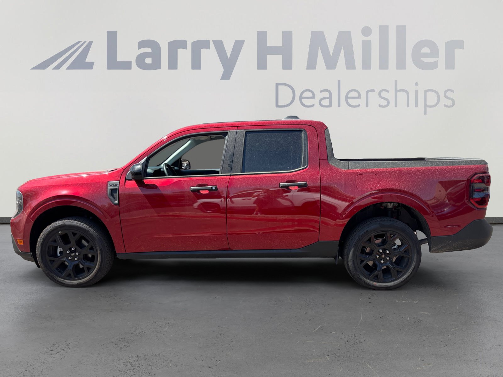 New 2025 Ford Maverick XLT w/ Black Appearance Package AWD/4WD image 2