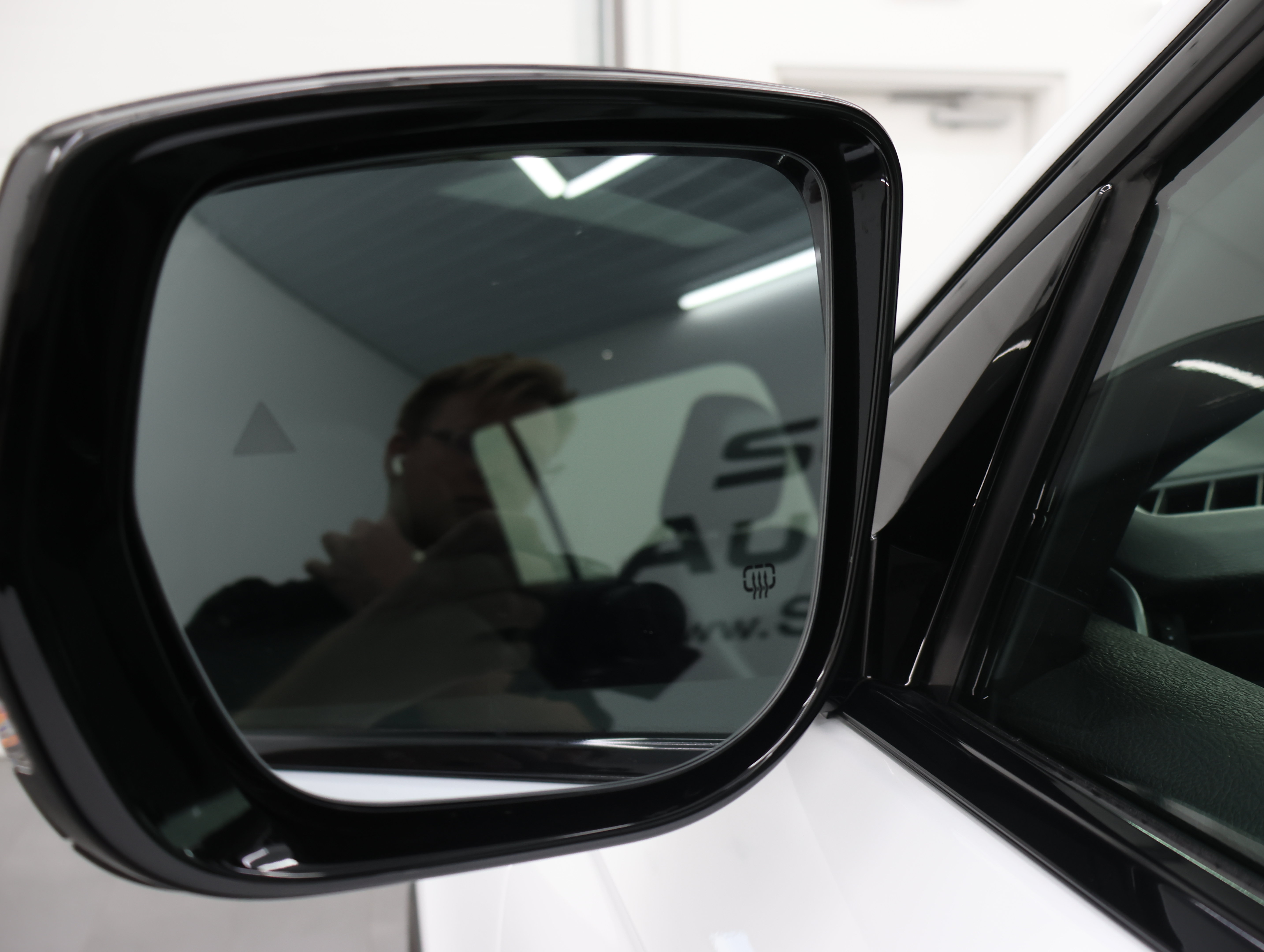 Used 2025 Jeep Grand Cherokee L Altitude AWD/4WD image 39