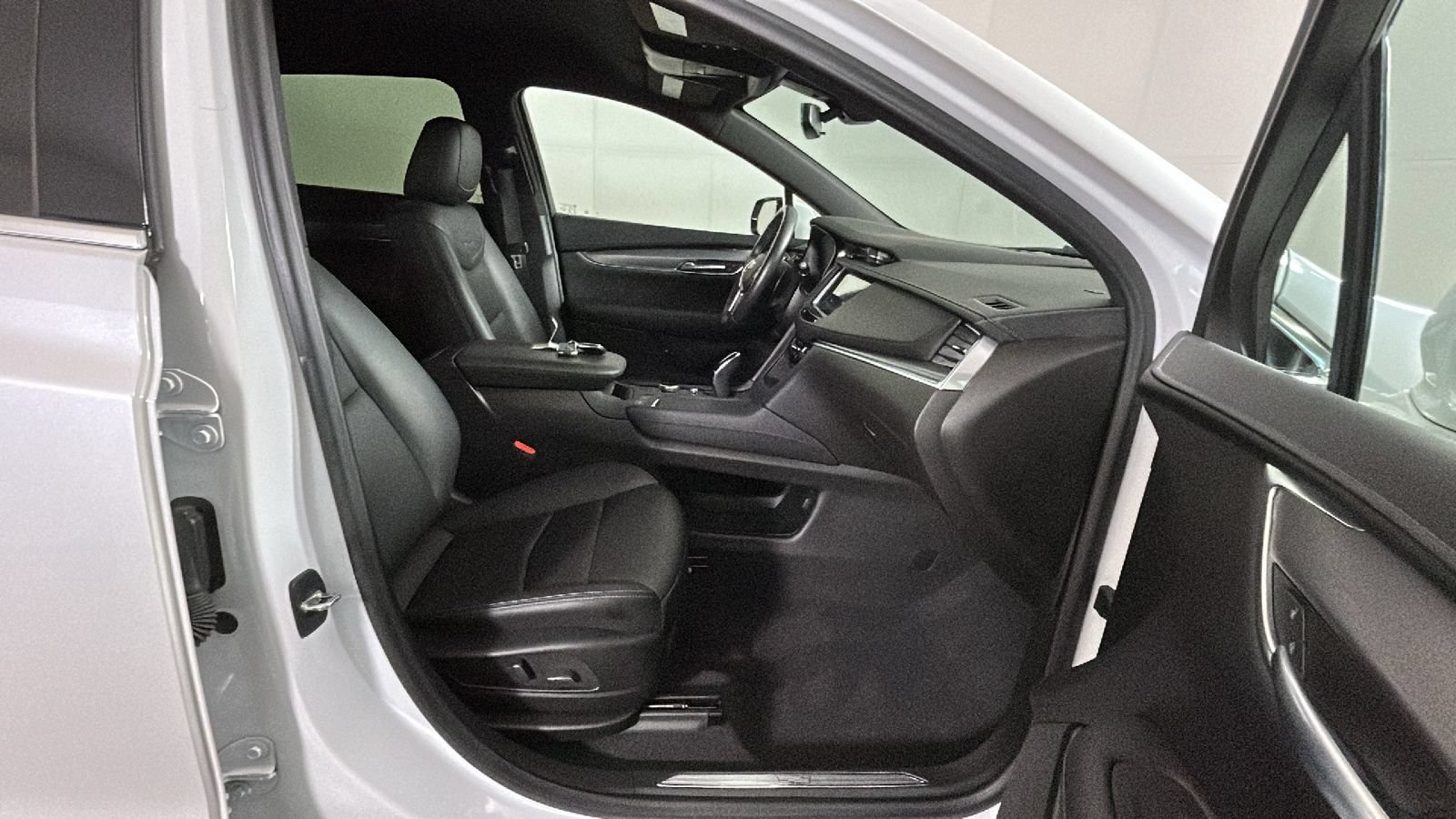 Used 2022 Cadillac XT5 Luxury AWD/4WD image 30