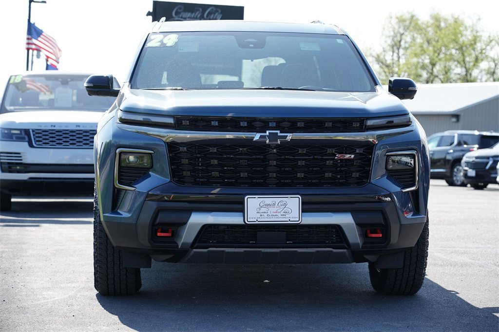 Used 2024 Chevrolet Traverse Z71 image 8