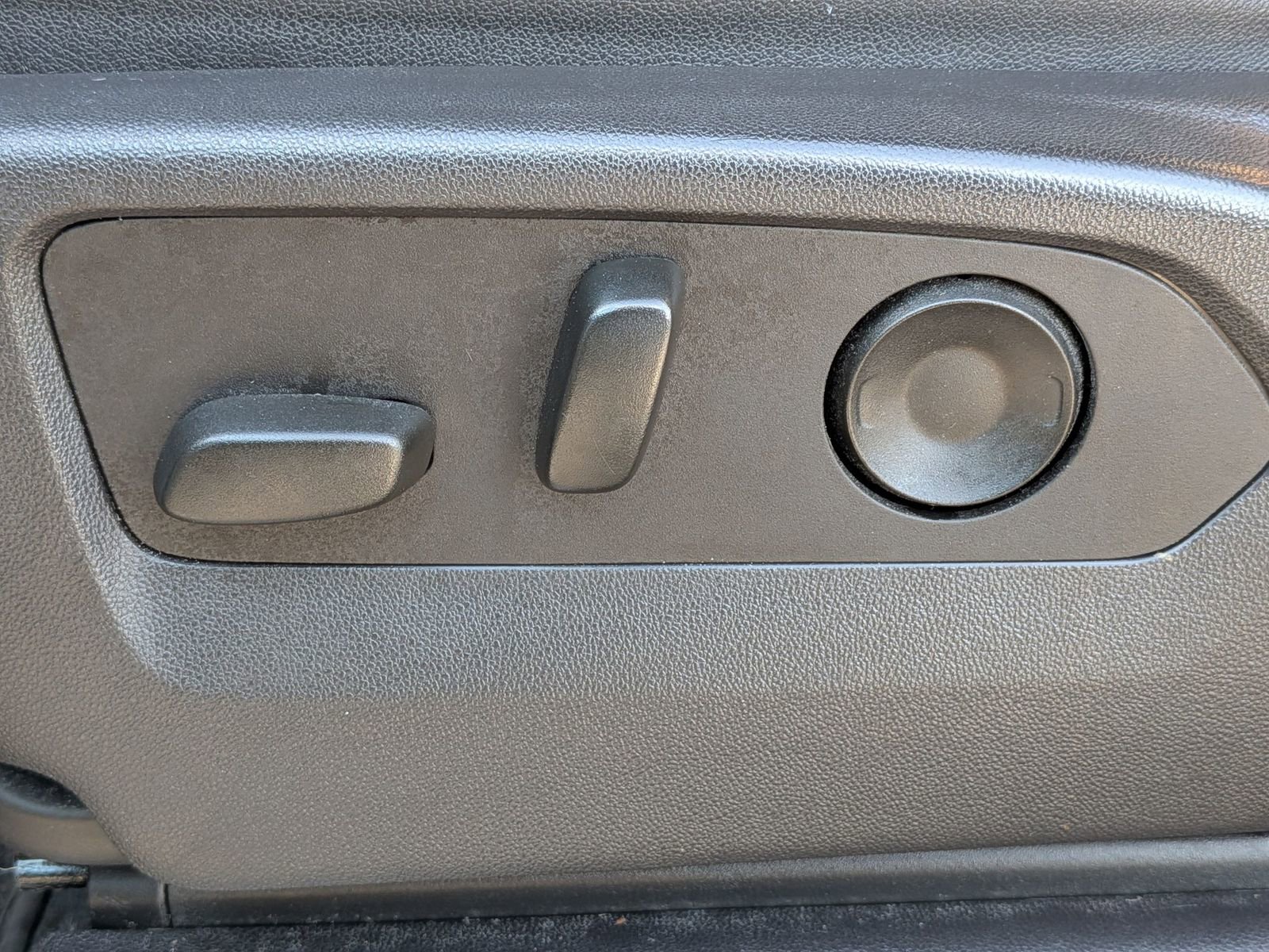 Used 2023 Chevrolet Silverado 1500 High Country image 16