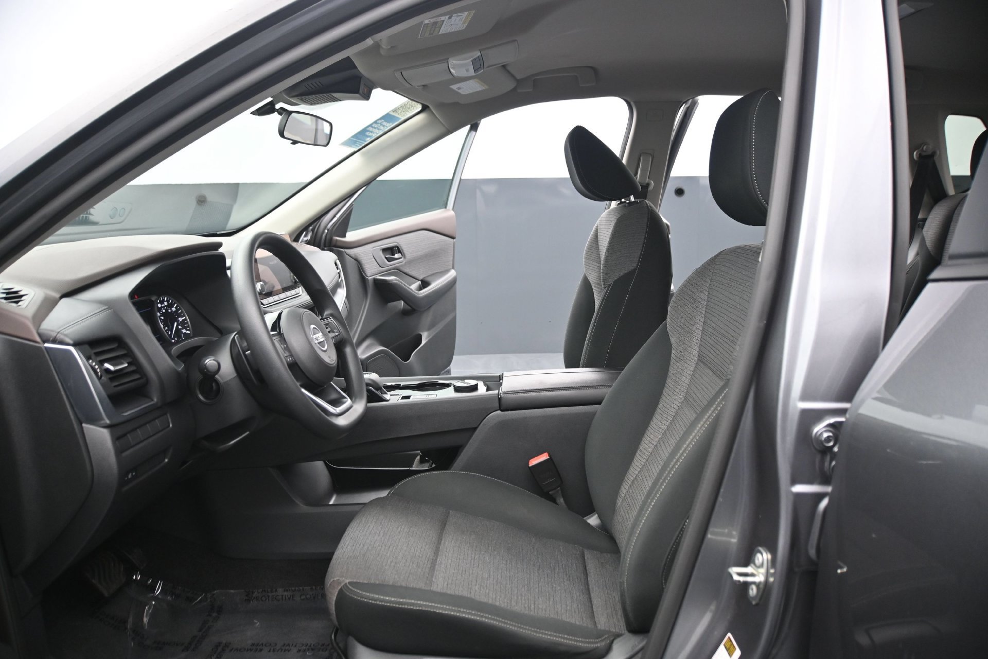 Used 2021 Nissan Rogue S AWD/4WD image 19