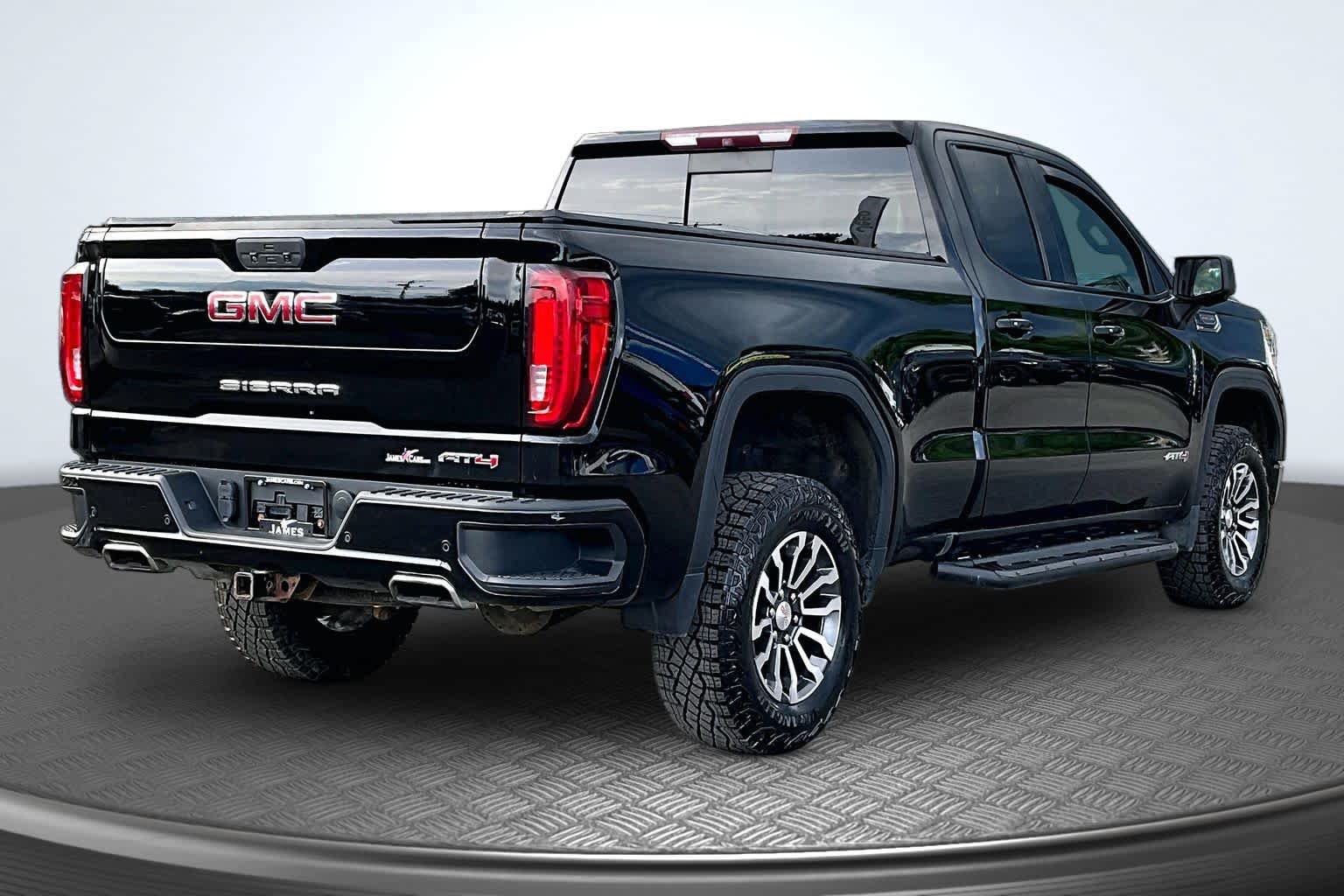 Certified 2019 GMC Sierra 1500 AT4 w/ AT4 Premium Package AWD/4WD image 1