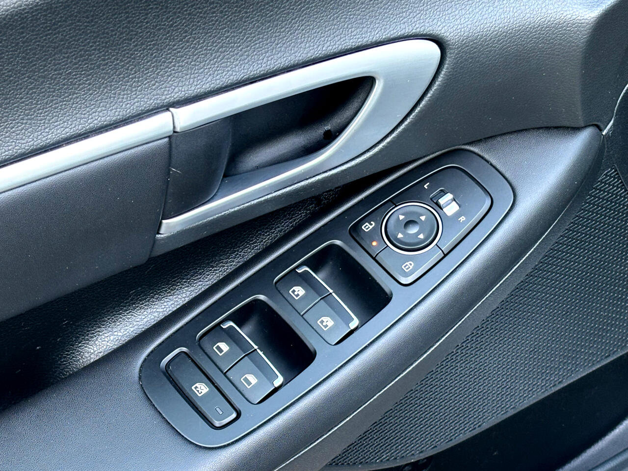 Used 2024 Hyundai Sonata SEL image 12