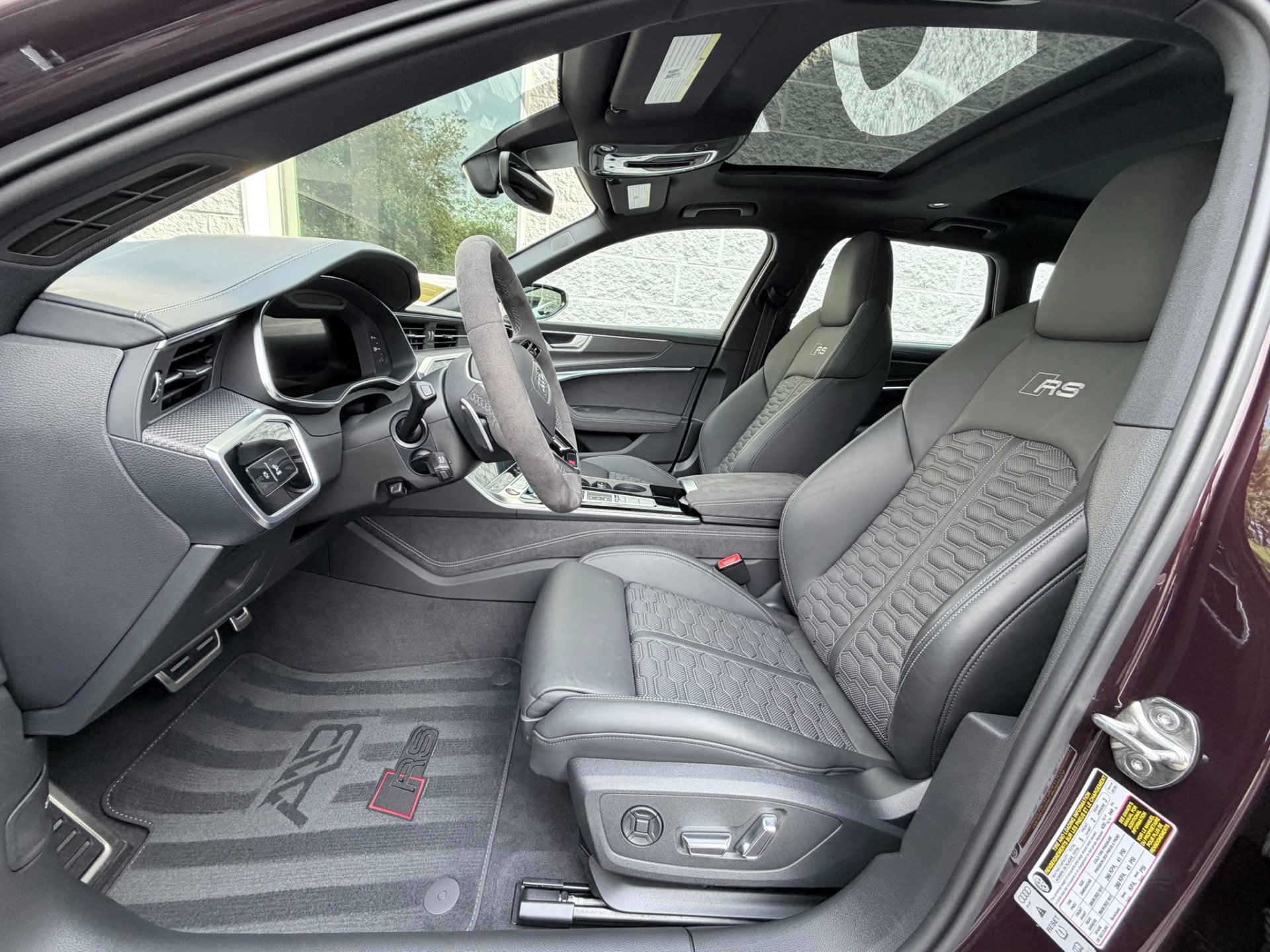 Used 2024 Audi RS 6 performance AWD/4WD image 16