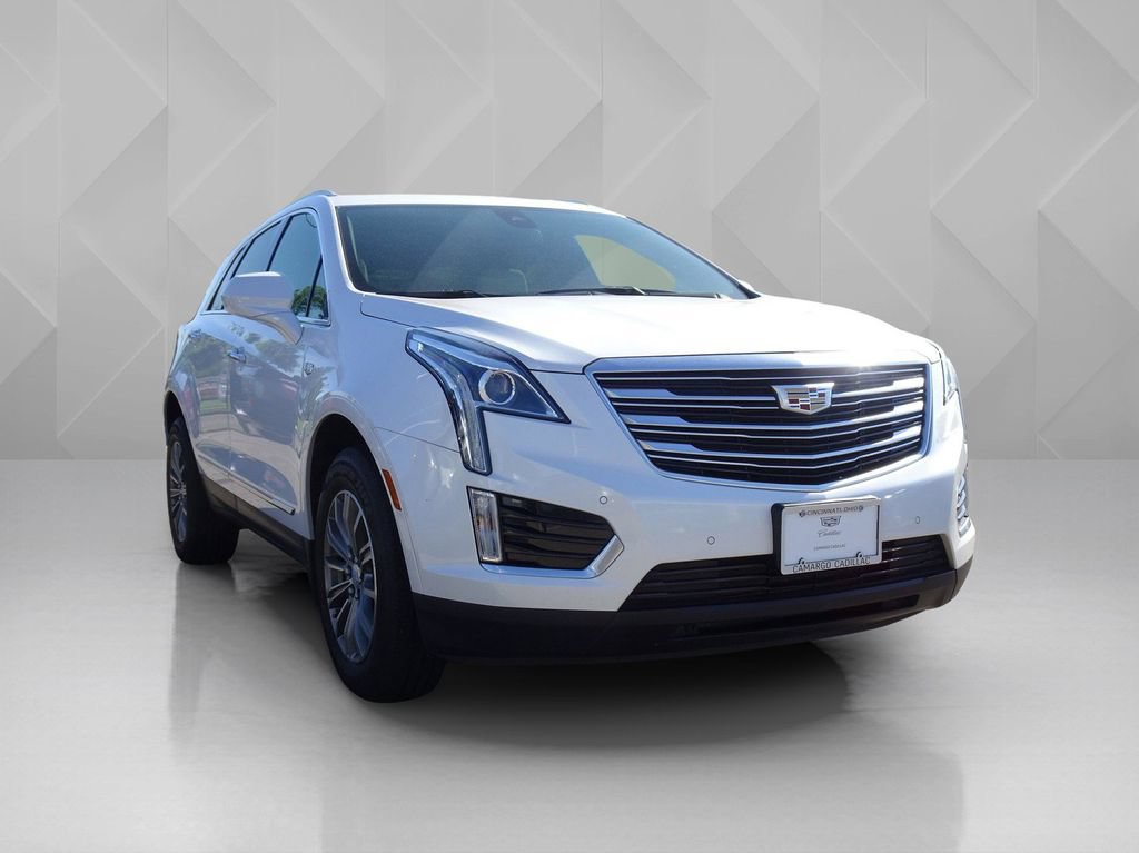 Used 2017 Cadillac XT5 Luxury w/ Driver Awareness Package FWD image 6