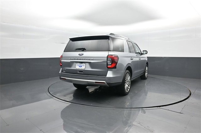 Used 2022 Ford Expedition Limited image 7