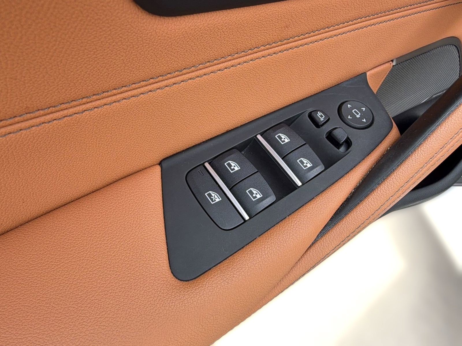 Certified 2023 BMW 530i w/ Premium Package image 20