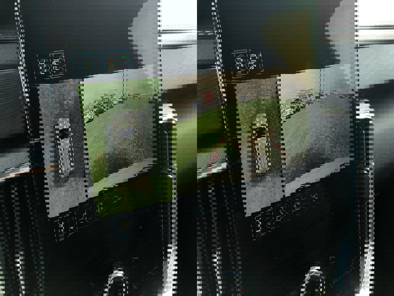 Used 2025 GMC Acadia Elevation image 22