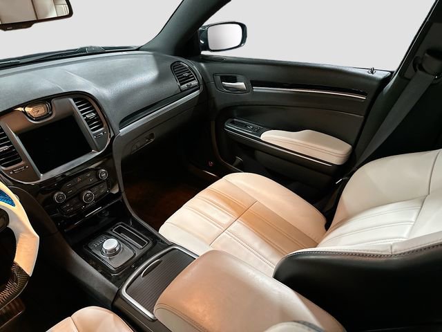 Used 2017 Chrysler 300 S image 26