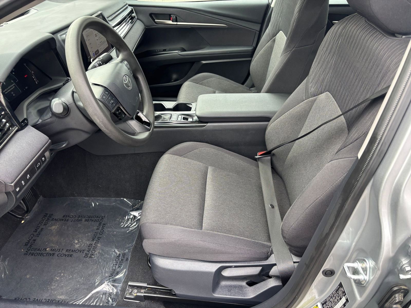 Used 2025 Toyota Camry LE image 23