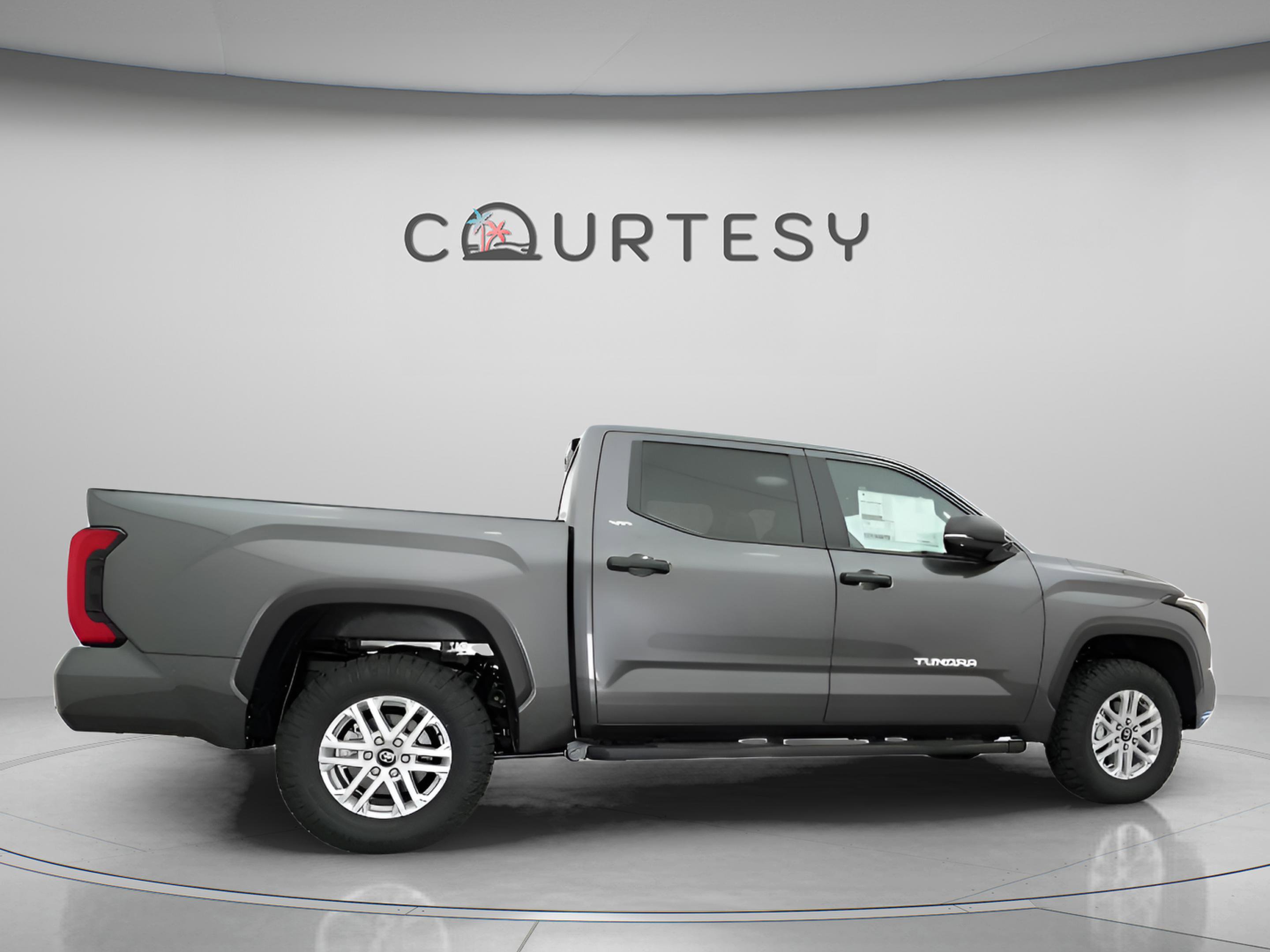 New 2025 Toyota Tundra SR5 w/ SR5 Convenience Package AWD/4WD image 16