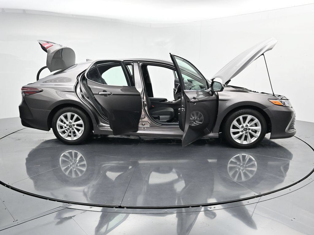 Used 2024 Toyota Camry LE FWD image 42
