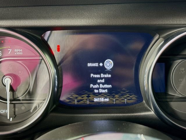 Used 2022 Jeep Wrangler Unlimited Sahara image 12