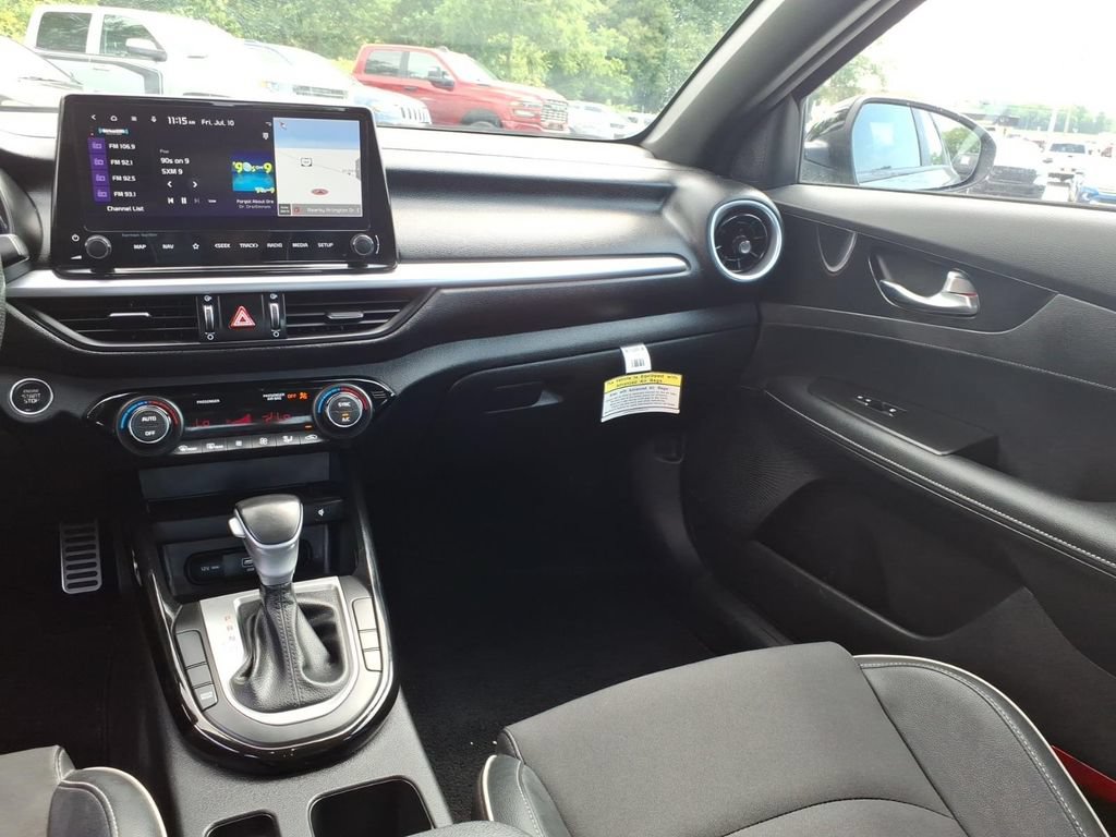 Used 2023 Kia Forte GT-Line w/ GT-Line Premium Package FWD image 24