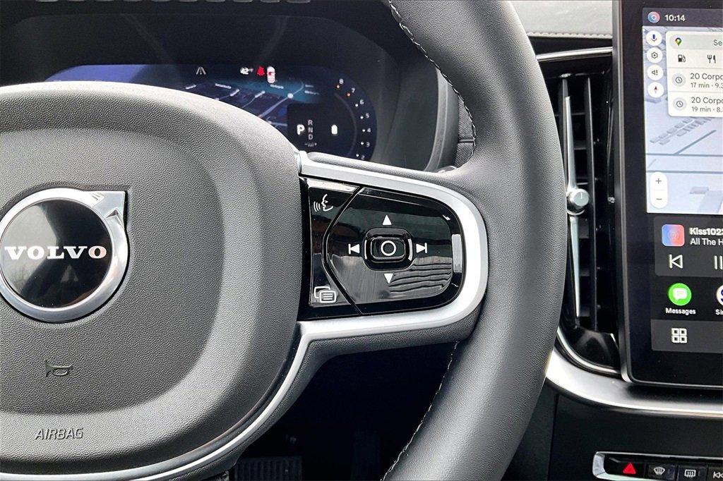 Certified 2026 Volvo XC90 B6 Plus w/ Protection Package Premier image 12