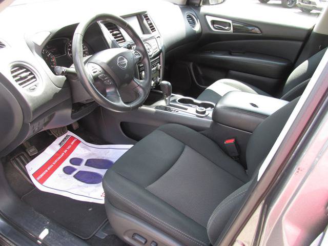 Used 2019 Nissan Pathfinder SV AWD/4WD image 9