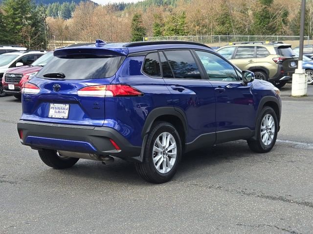 Used 2024 Toyota Corolla Cross LE w/ Moonroof Package image 8