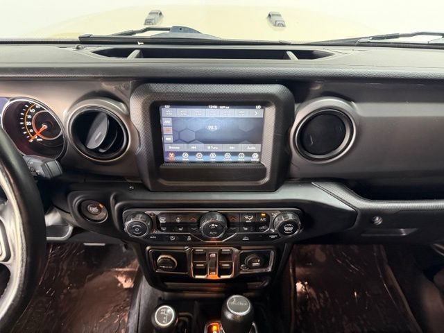 Used 2022 Jeep Gladiator Sport AWD/4WD image 28