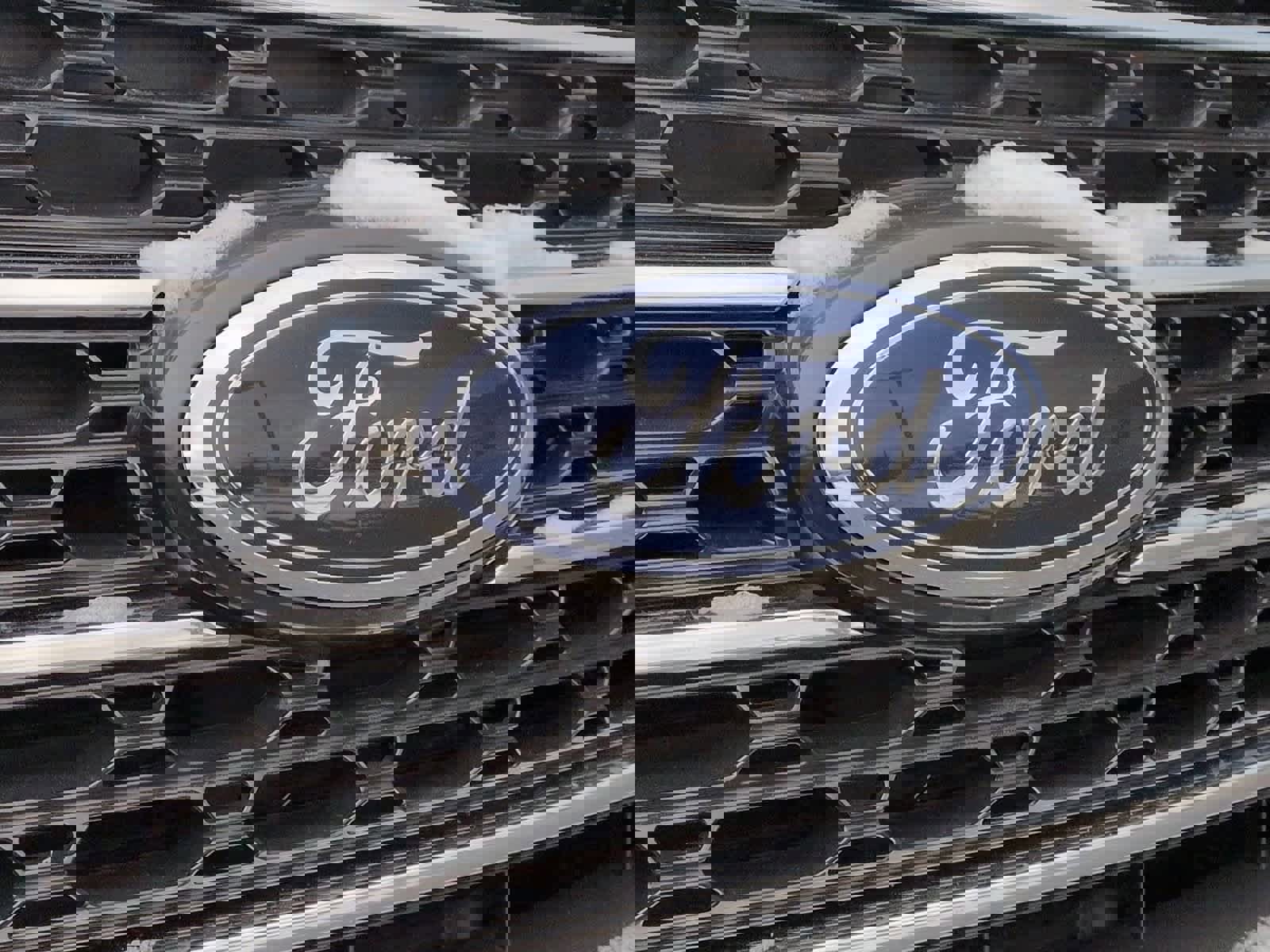 Used 2022 Ford Explorer XLT w/ Class IV Trailer Tow Package image 12