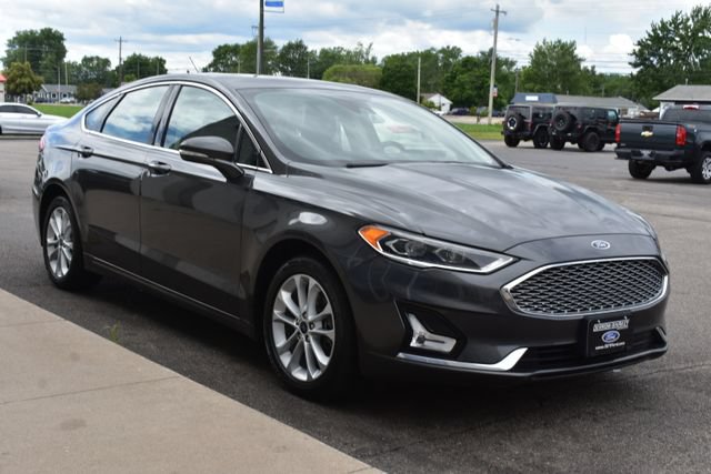 Used 2019 Ford Fusion Energi Titanium FWD image 13