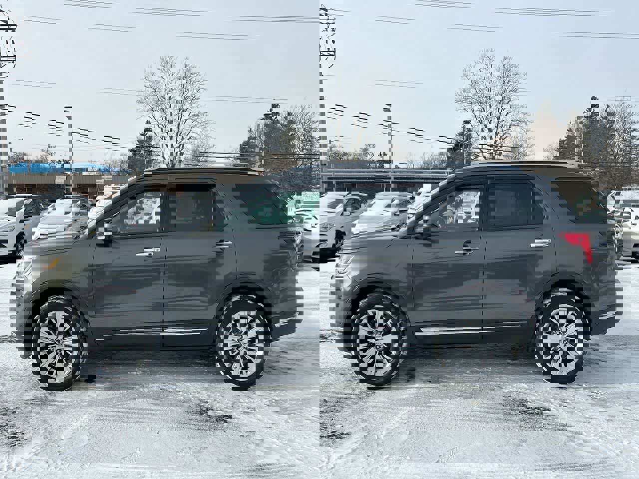 Used 2018 Ford Explorer Limited w/ Equipment Group 301A image 10