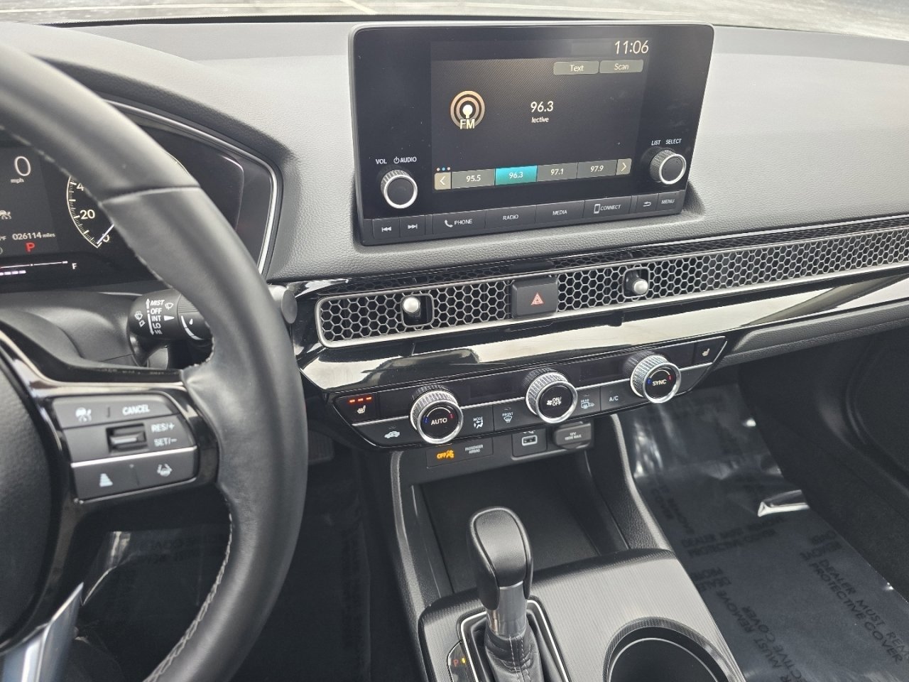 Used 2024 Honda Civic EX-L image 28