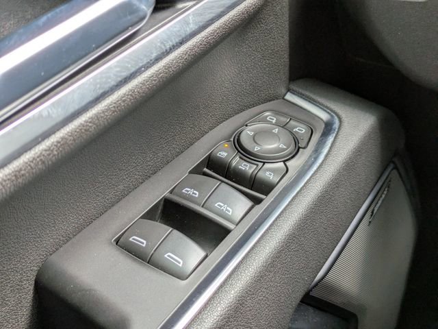 Used 2025 Chevrolet Silverado 3500 High Country w/ High Country Premium Package image 32