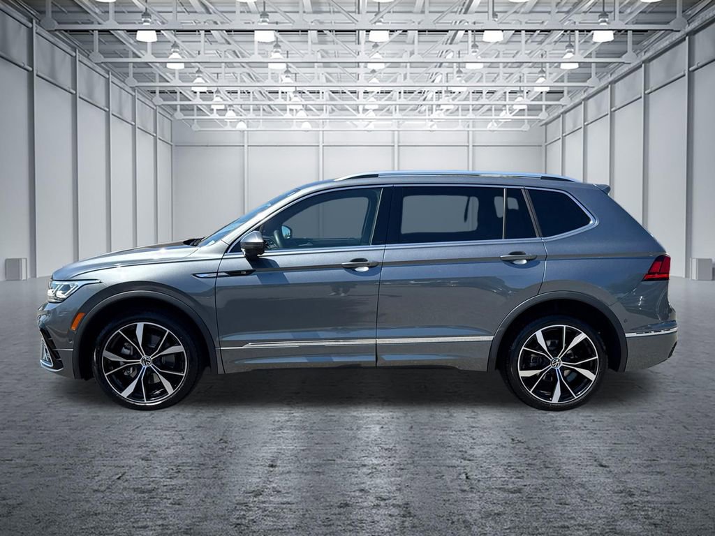 Used 2024 Volkswagen Tiguan SEL R-Line image 4