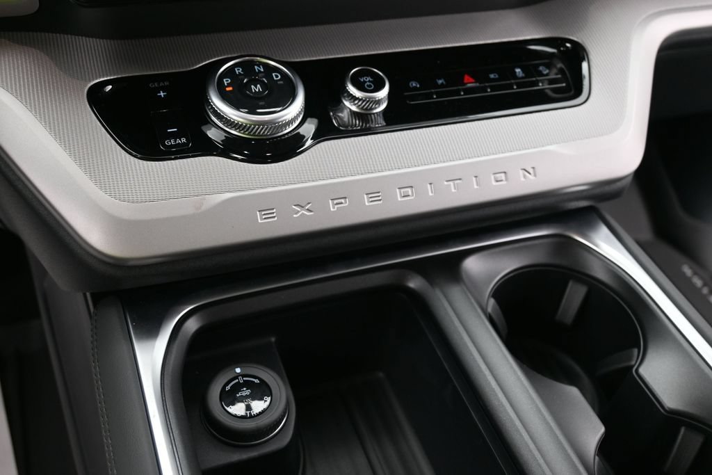 New 2027 Ford Expedition Max Active AWD/4WD image 12