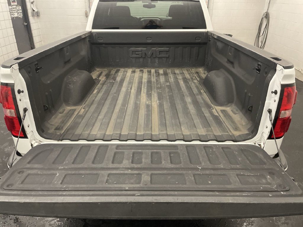 Used 2019 GMC Sierra 1500 SLE w/ SLE Value Package AWD/4WD image 17