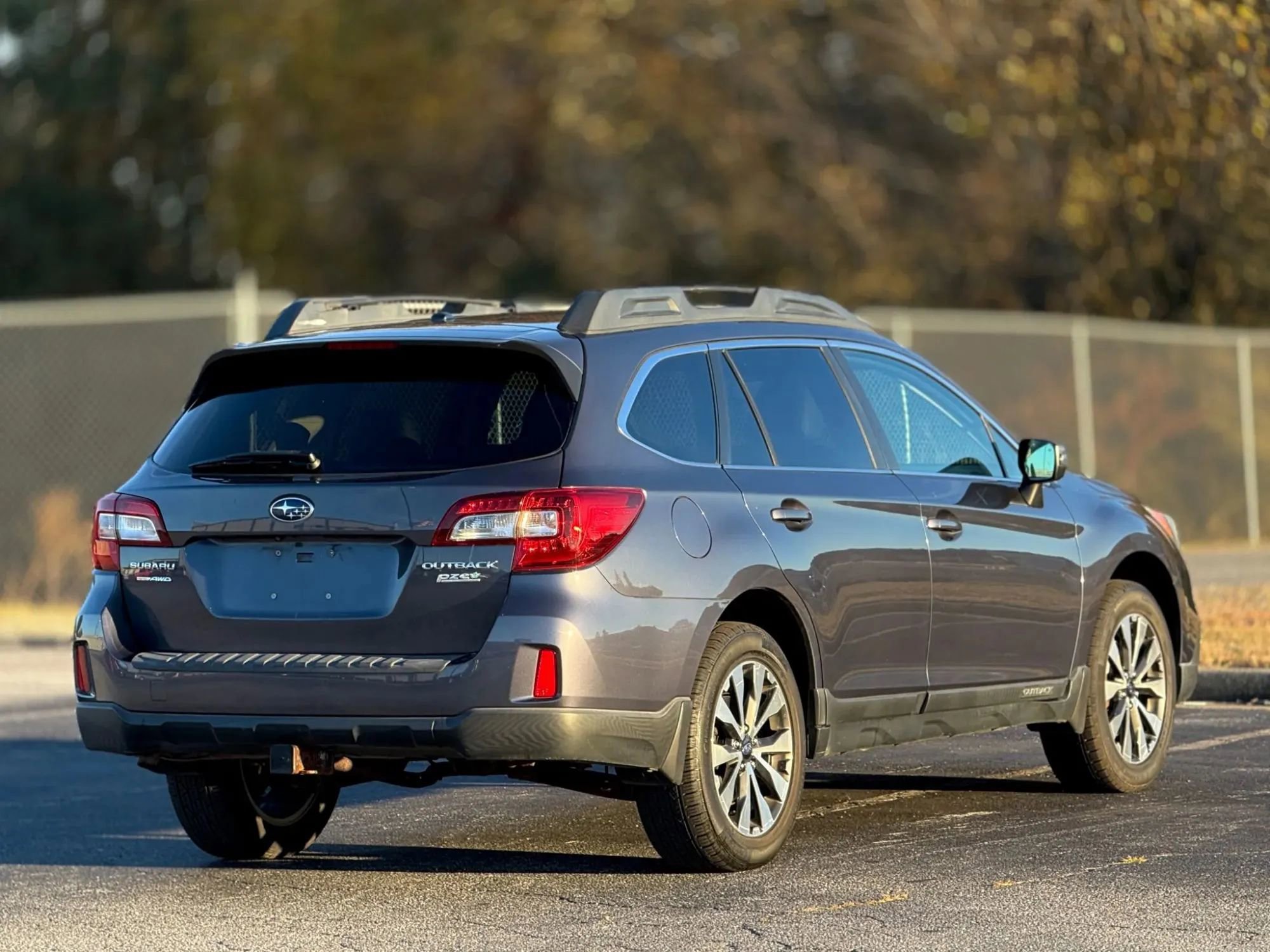 Used 2015 Subaru Outback 2.5i Limited image 9