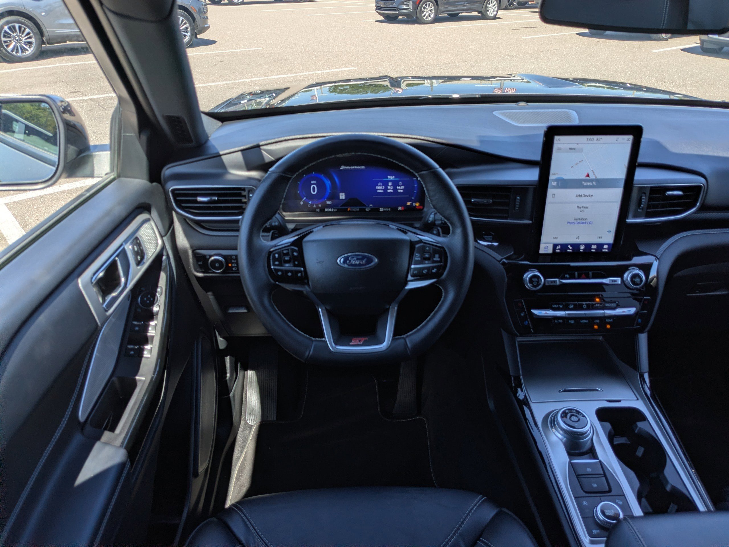 Used 2023 Ford Explorer ST w/ Equipment Group 401A AWD/4WD image 18