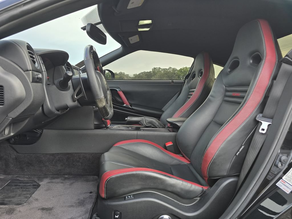 Used 2015 Nissan GT-R Black Edition AWD/4WD image 22