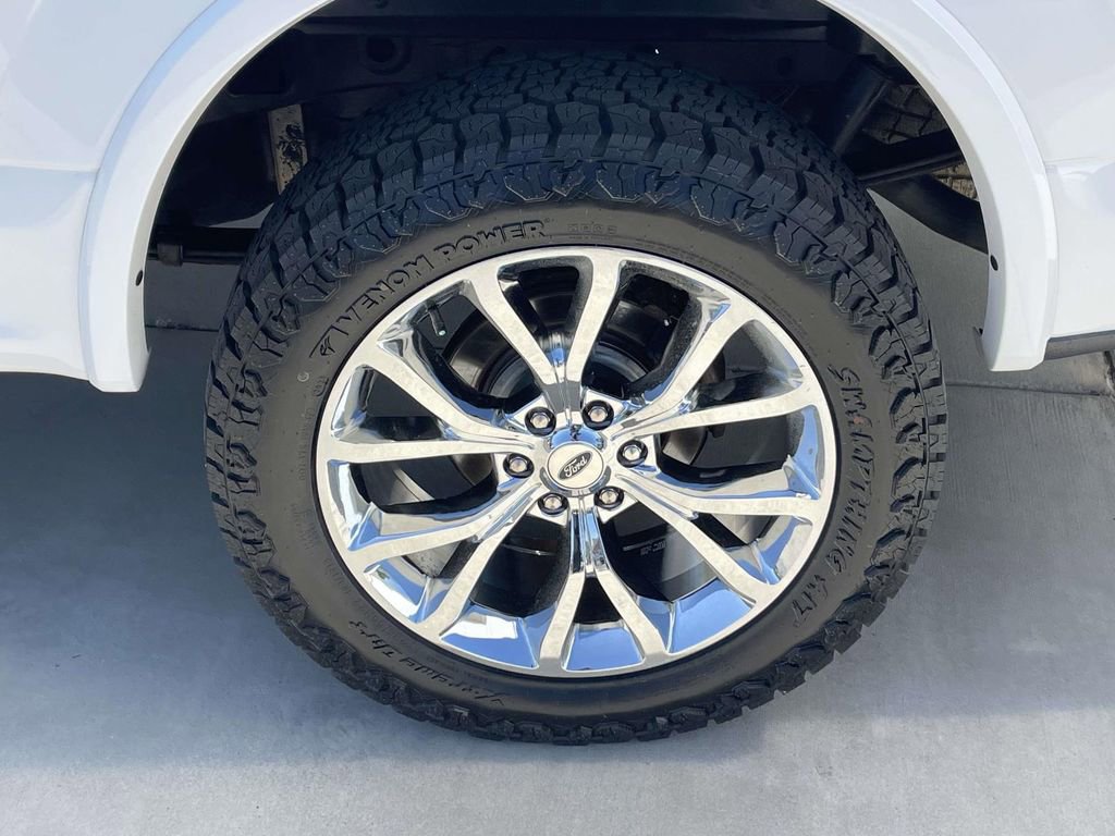 Used 2017 Ford F150 XLT w/ Equipment Group 302A Luxury AWD/4WD image 9