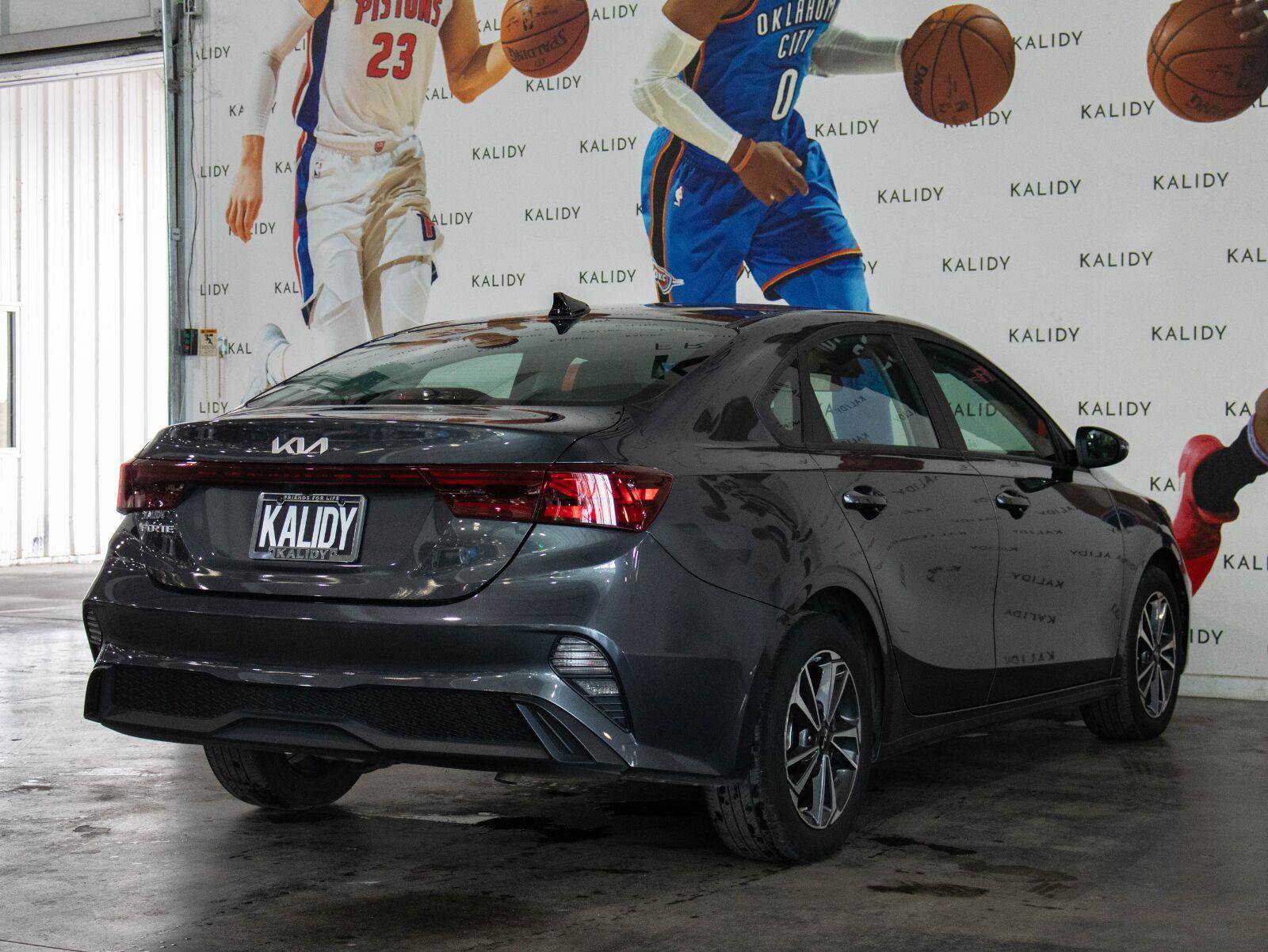 Used 2024 Kia Forte LXS w/ LXS Technology Package FWD image 24