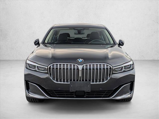 Used 2022 BMW 750i xDrive w/ Executive Package video 2