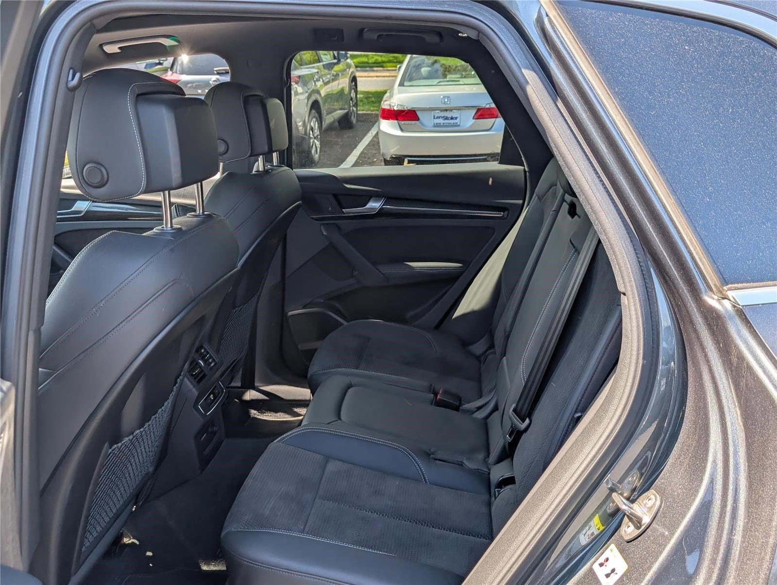 Used 2020 Audi SQ5 Premium Plus w/ Premium Plus Package AWD/4WD image 12