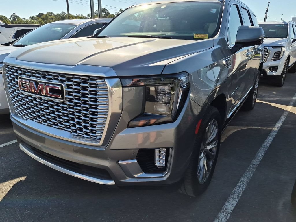 Used 2023 GMC Yukon Denali AWD/4WD image 2