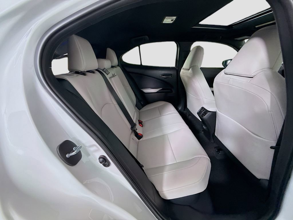 New 2026 Lexus UX 300h FWD image 23