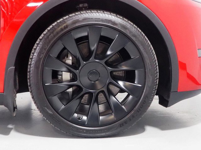 Used 2023 Tesla Model Y Long Range AWD/4WD image 44