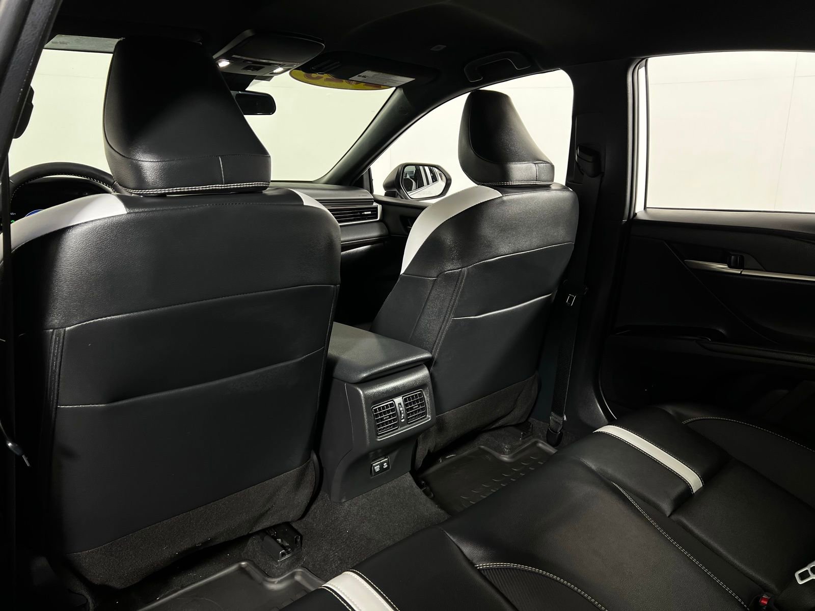 Certified 2025 Toyota Camry SE image 21