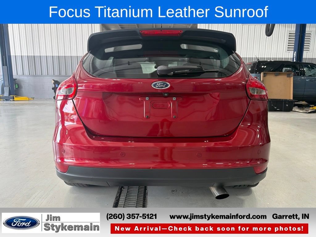 Used 2017 Ford Focus Titanium w/ Titanium Technology Package FWD image 6