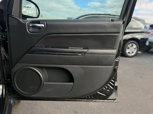 Used 2012 Jeep Compass Limited w/ Sun/Sound Group image 14