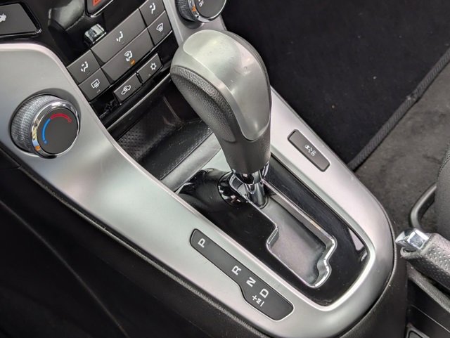 Used 2015 Chevrolet Cruze LT image 15