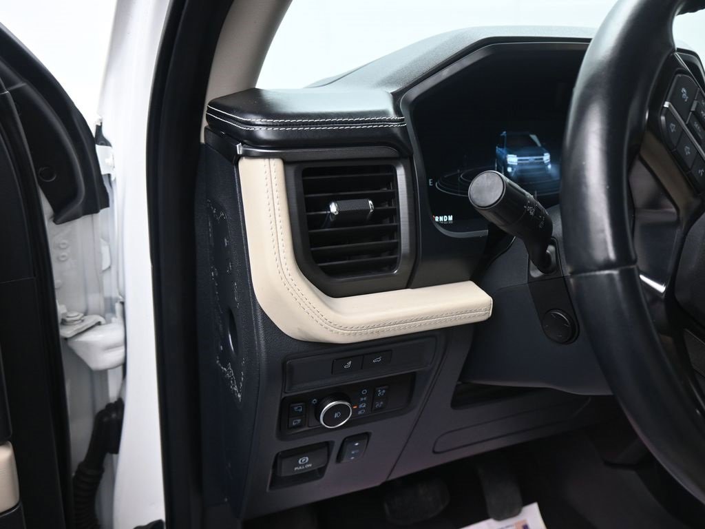 Certified 2023 Ford Expedition Max Platinum image 17