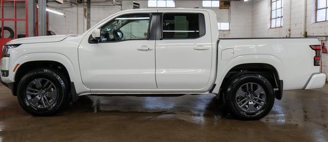 Certified 2025 Nissan Frontier SV w/ SV Convenience Package image 9