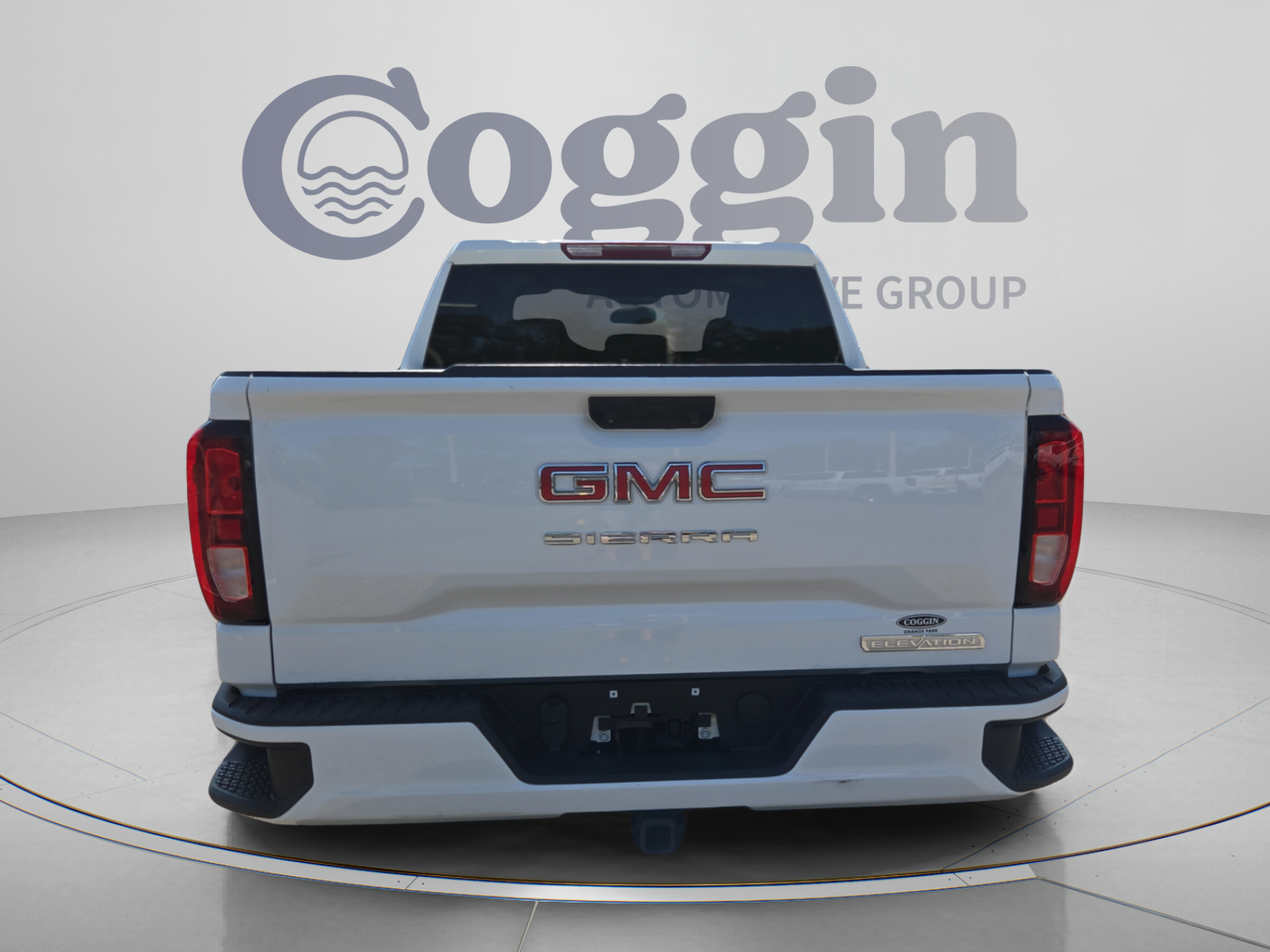 Used 2023 GMC Sierra 1500 Elevation AWD/4WD image 4