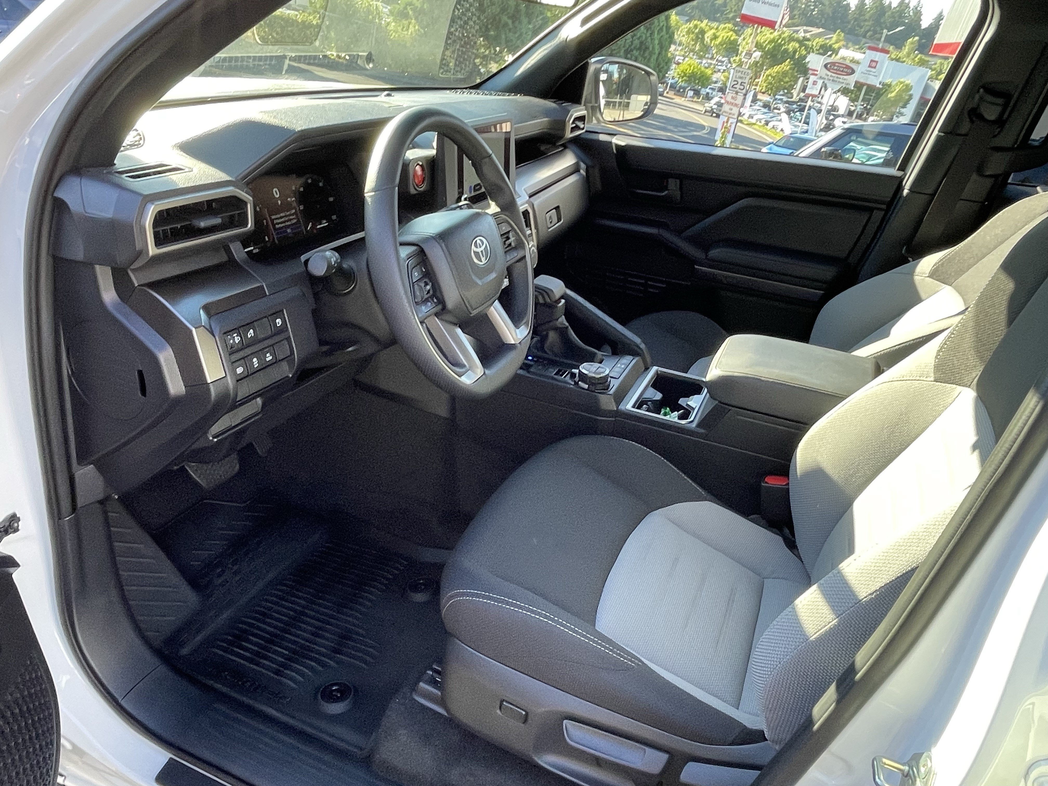 Certified 2025 Toyota 4Runner TRD Off-Road AWD/4WD image 9