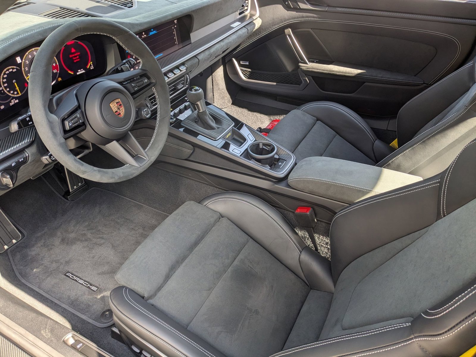Certified 2026 Porsche 911 GT3 RWD image 4